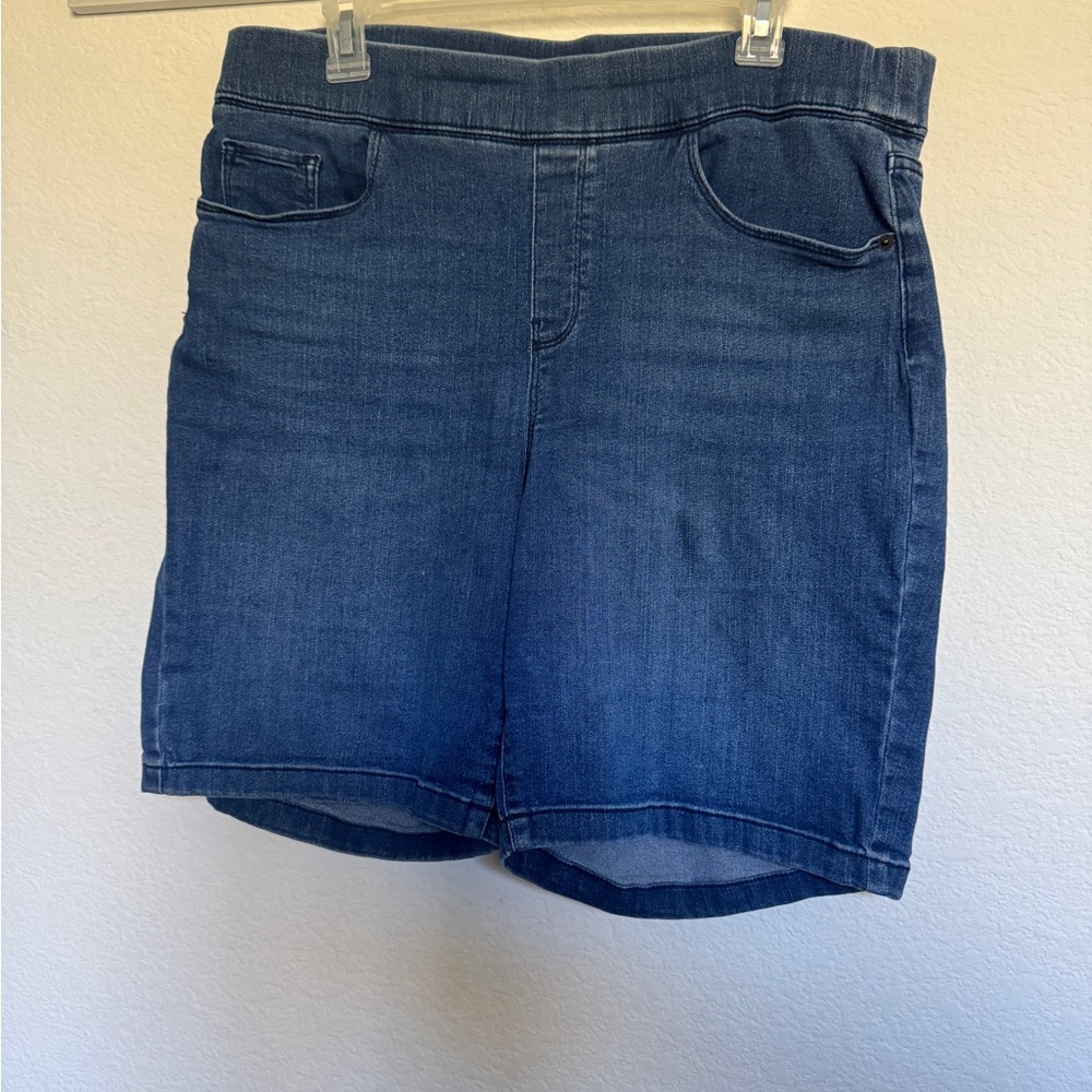 DKNY Classic Blue Jeans
